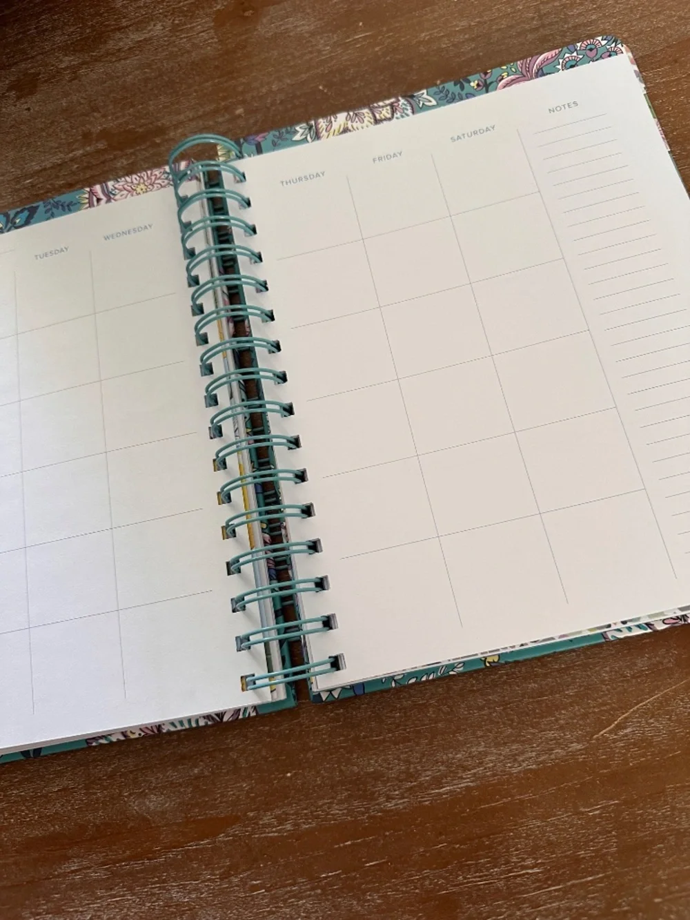 VERA BRADLEY Peacock Garden Undated Large Spiral Planner